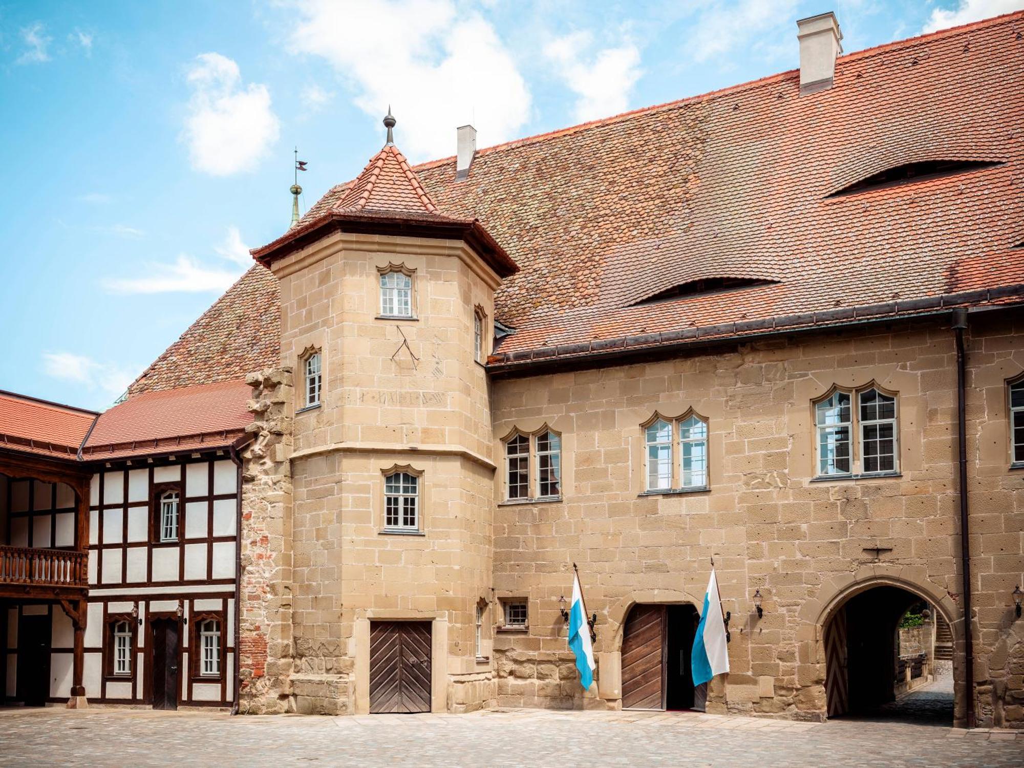 Hotel Schloss Frankenberg Weigenheim Exterior foto